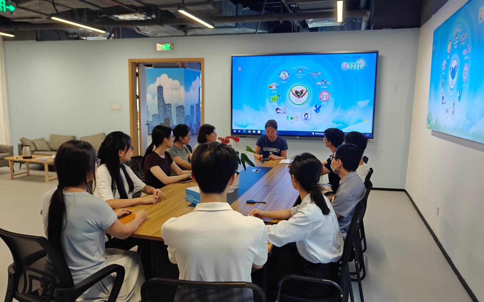罗湖区检察院团支部召开团员大会暨志愿讲解服务启动仪式